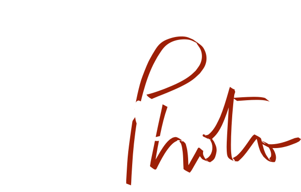 puleophoto-logo3-red-white-compact
